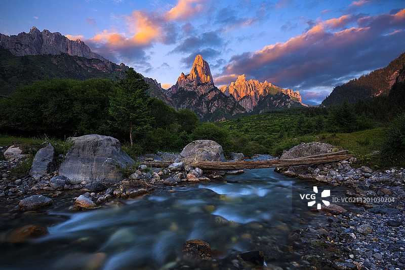 甘肃甘南扎尕那自然风光图片素材