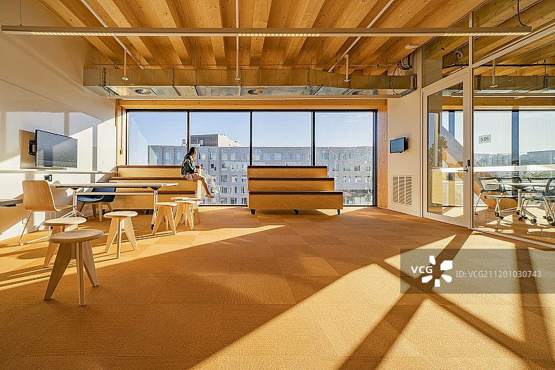 橙色创意办公空间图片素材