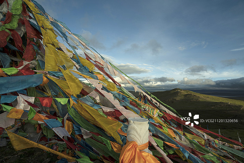 三江源国家公园黄河源头.扎陵湖.鄂陵湖.牛碑山图片素材