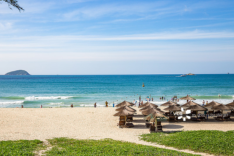 三亚亚龙湾晴天风光图片素材