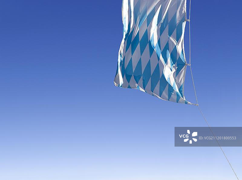 在风中飘扬的巴伐利亚旗帜图片素材