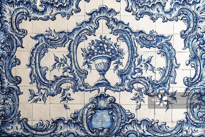 丰沙尔市政厅的蓝色瓷砖画，马德拉岛，葡萄牙图片素材