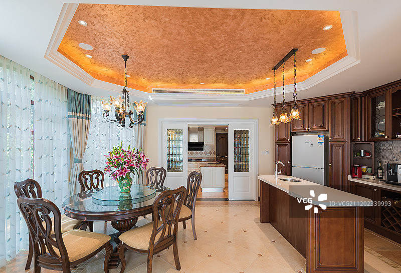 别墅餐厅开放式厨房图片素材