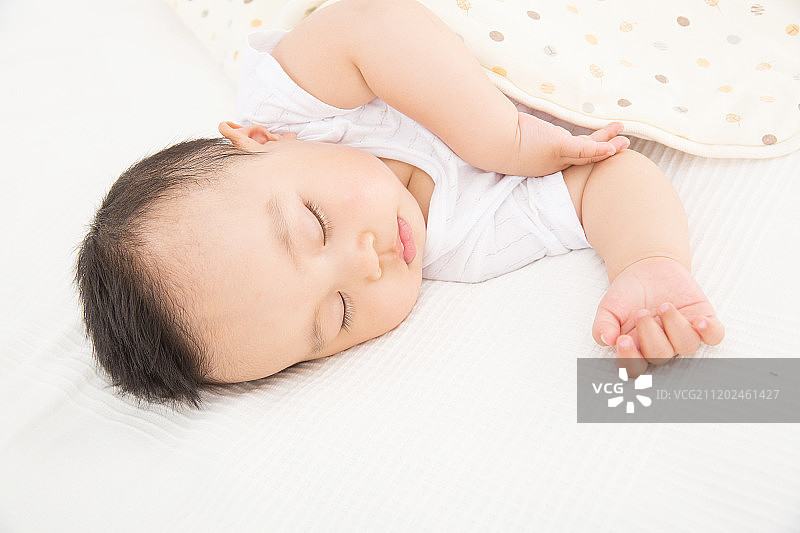 宝宝睡觉图片素材