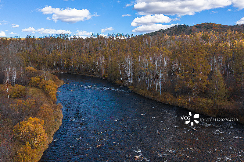 大兴安岭里的白鹿岛河流图片素材