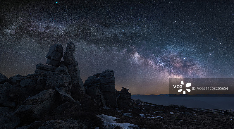 星耀冰山梁图片素材