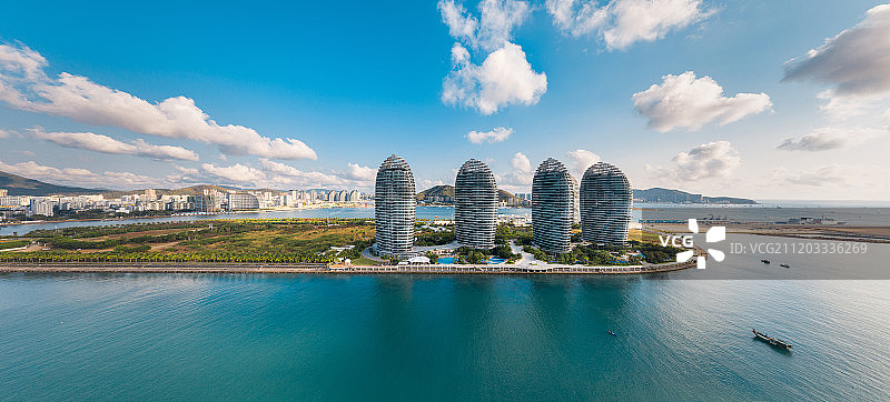 三亚湾凤凰岛全景图片素材