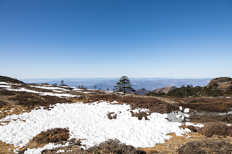 雪地山顶高原背景图图片素材