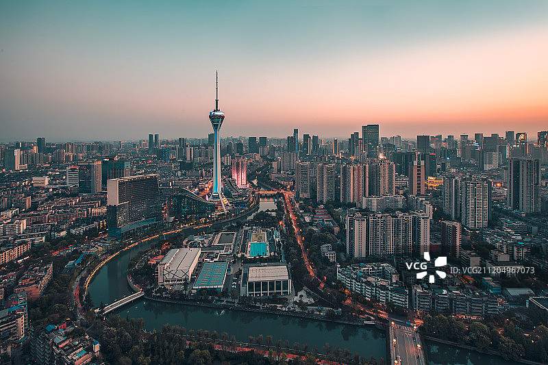 成都市武侯区339电视塔日落全景进程特写图片素材