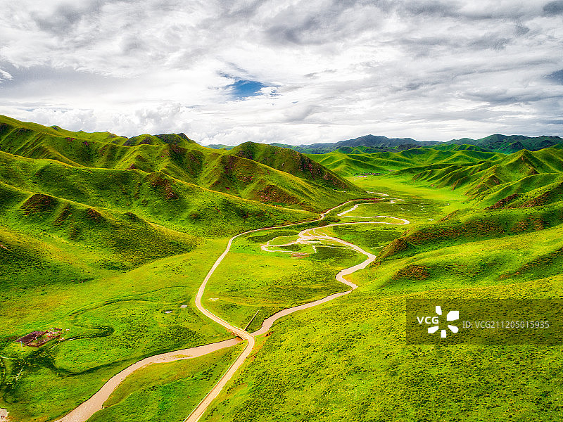 中国;甘肃碌;曲县;空拍图片素材
