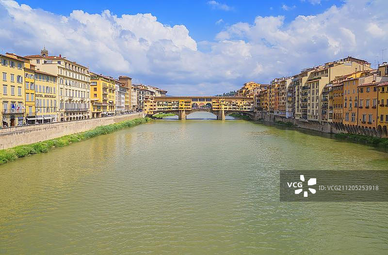 意大利托斯卡纳佛罗伦萨阿诺河与维琪奥桥图片素材