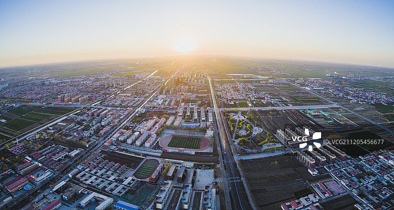 小城日出图片素材