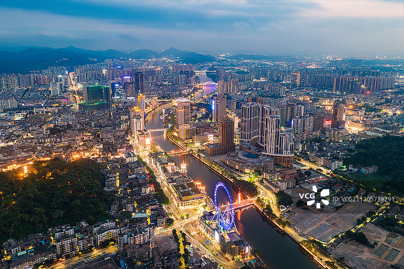 中山市摩天轮歧江两岸夜景图片素材