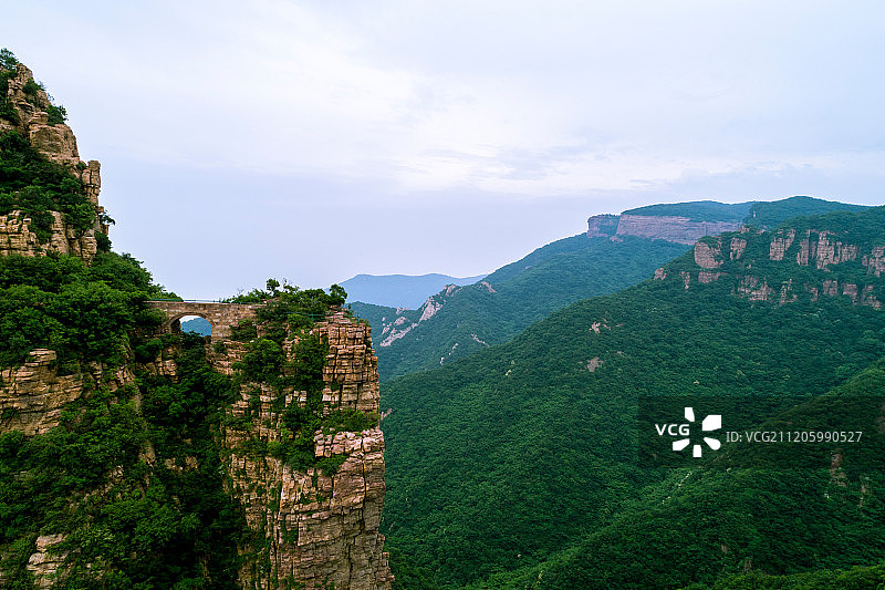 航拍石家庄赞皇县棋盘山风景区图片素材