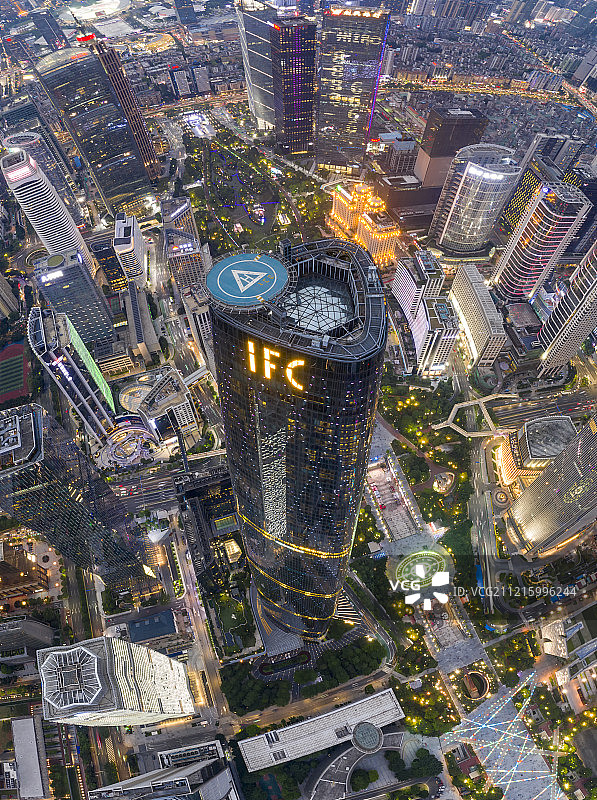 航拍广州西塔图片素材