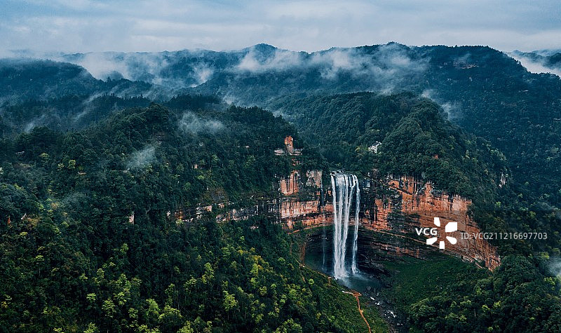 四面山瀑布图片素材
