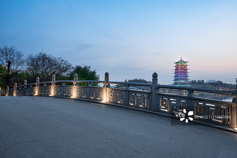 西安世博园长安塔夜景图片素材