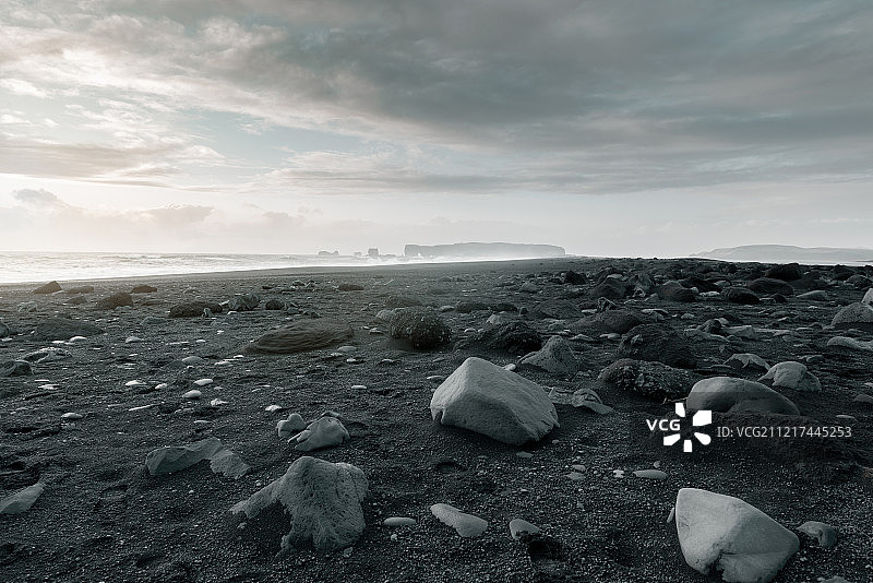 黑沙滩图片素材