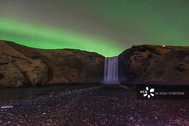 冰岛瀑布光绘极光图片素材