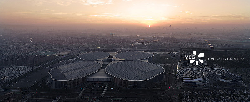 中国进口博览会会址——上海国家会展中心图片素材