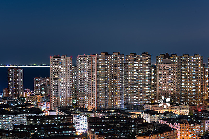 密集的小区居民楼图片素材