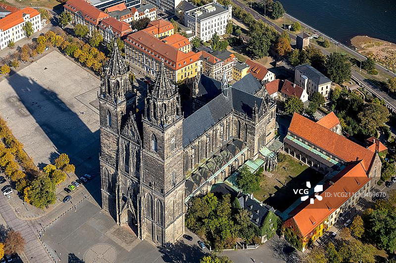 德国萨克森-安哈尔特州马格德堡主教座堂鸟瞰图图片素材