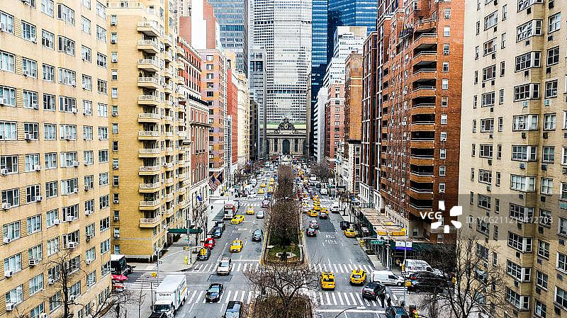 从纽约曼哈顿公园大道35街向北望向中央车站图片素材