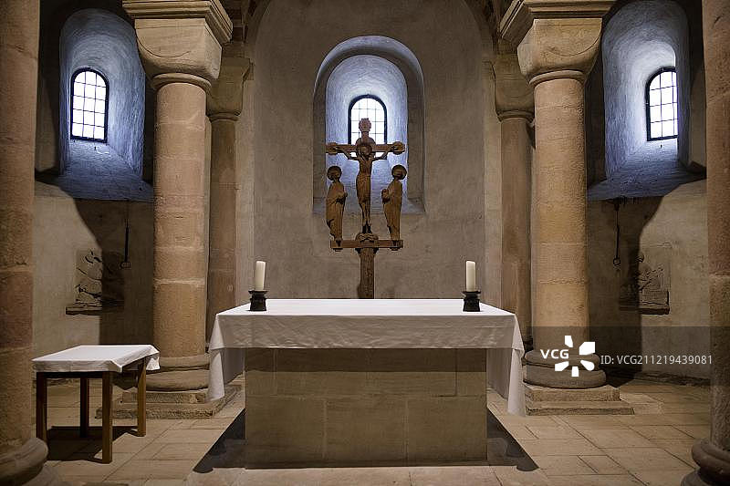 德国施派尔大教堂地下室圣母主祭坛。图片素材