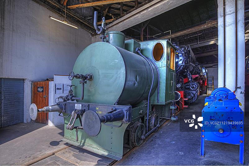 1913年的蒸汽储藏机车，位于德国诺德林根巴伐利亚铁路博物馆的机车库图片素材