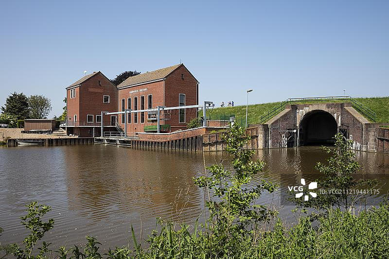 格里特西尔泵站，位于德国下萨克森州东弗里西亚克鲁姆霍恩图片素材