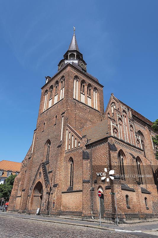 居斯特罗圣玛丽教堂：德国北部砖砌哥特式风格图片素材