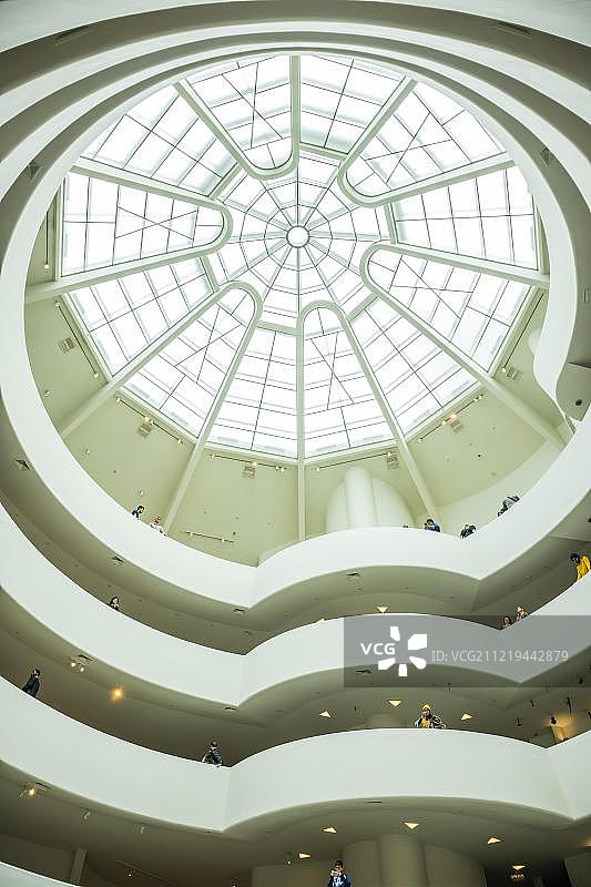 美国纽约曼哈顿古根海姆博物馆的天窗图片素材