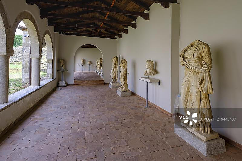 阿尔巴尼亚申梅里斯修道院阿波罗尼亚的雕塑图片素材