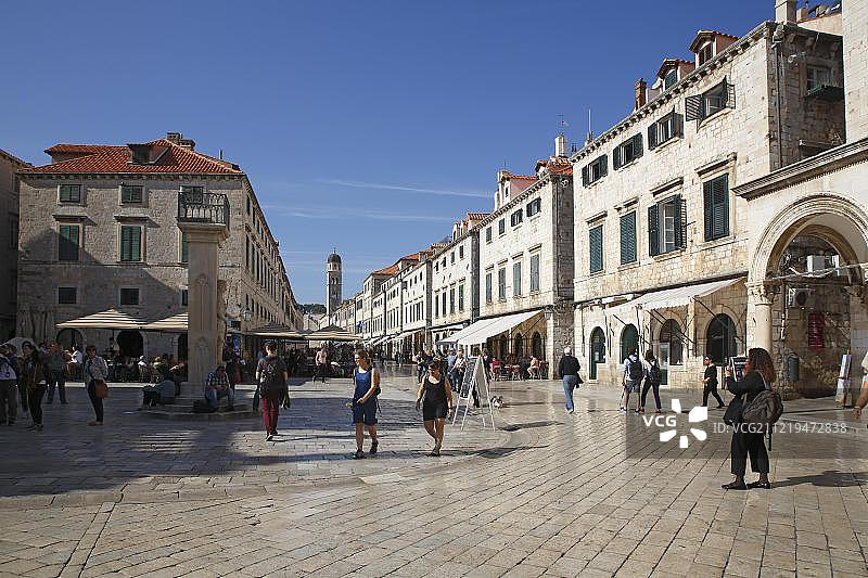 克罗地亚杜布罗夫尼克老城区的Stradun大道和卢扎广场图片素材