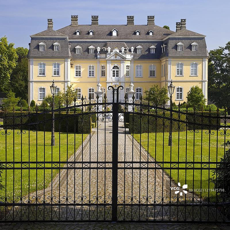 德国北莱茵-威斯特法伦州利普施塔特黑乌鸦城堡图片素材