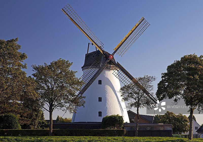 奥森伯格磨坊，德国北莱茵-威斯特法伦州下莱茵地区莱茵贝格图片素材