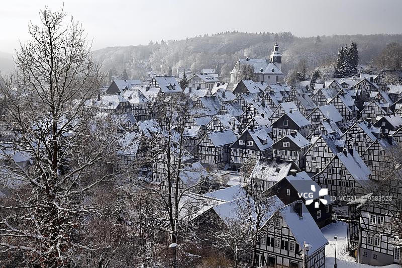 德国北莱茵-威斯特法伦州弗罗伊登贝格阿尔特弗莱肯老城冬季风光图片素材