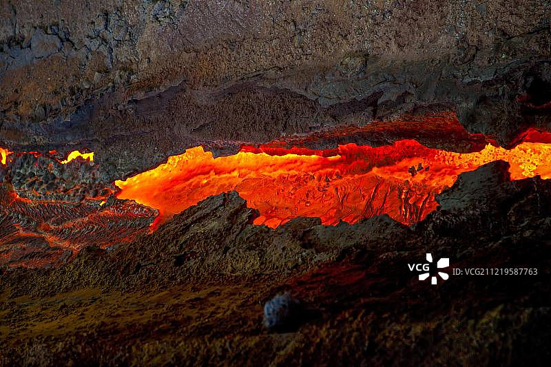 德国蒂森克虏伯钢铁厂熔炉出铁图片素材