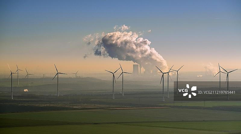 德国北莱茵-威斯特法伦褐煤发电厂和褐煤矿图片素材