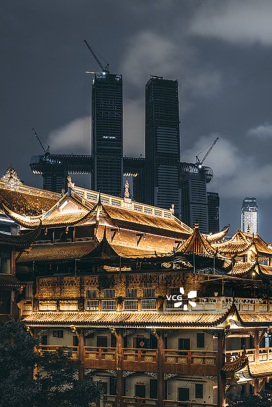 夜觅千佛寺图片素材