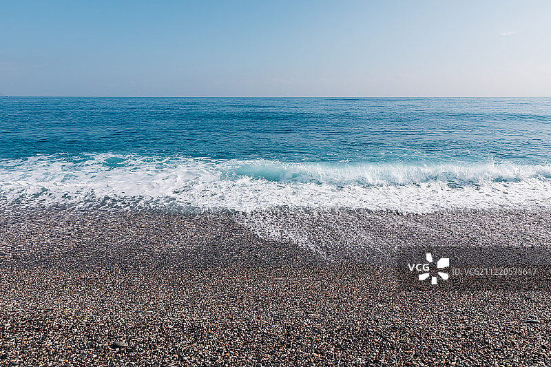 海浪石滩图片素材