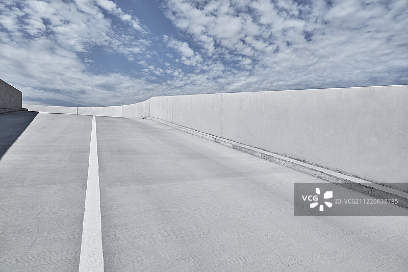 现代停车场外观图片素材