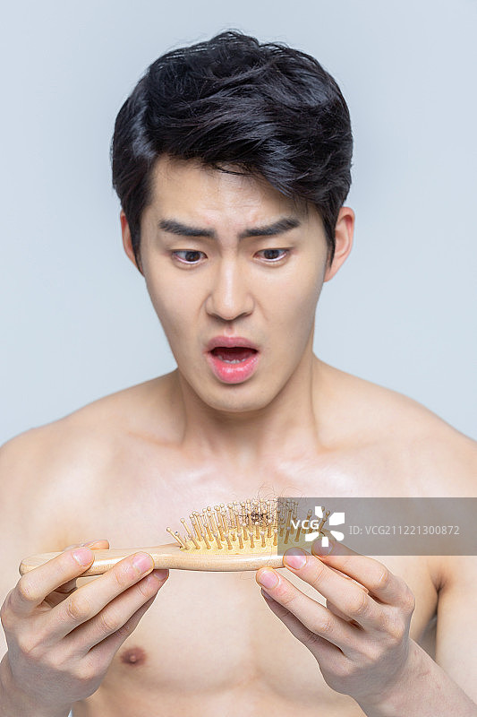 头发、脱发、头皮、头发护理、疾病、韩国、亚洲、压力、发刷图片素材
