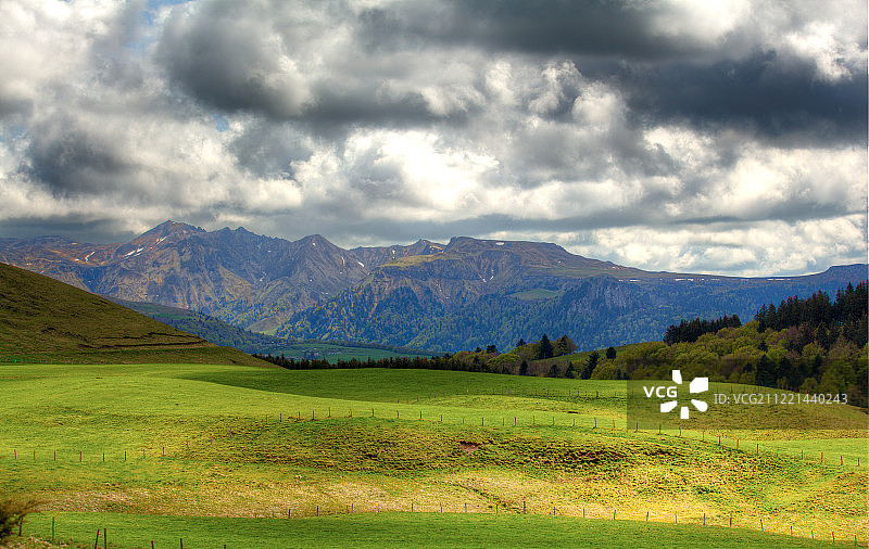 奥弗涅山区景色图片素材