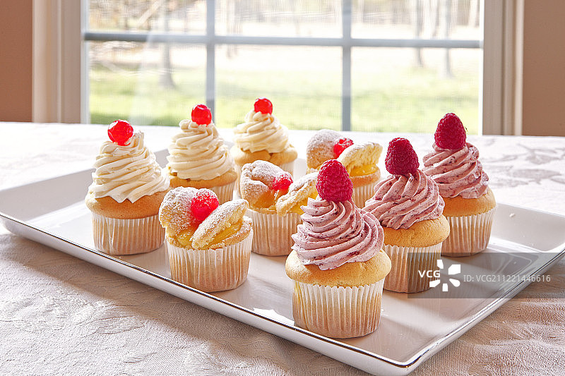 各式装饰纸杯蛋糕图片素材