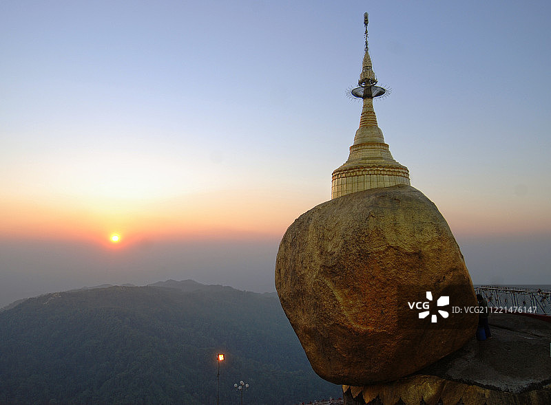 斋托梯基佛塔的耀佛塔图片素材