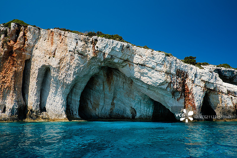 蓝色洞穴图片素材