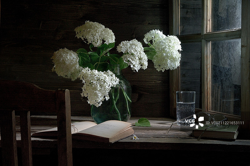 窗边的静物（3）图片素材