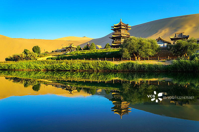 敦煌月牙泉图片素材