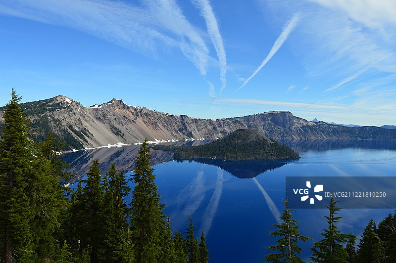 火山口湖图片素材